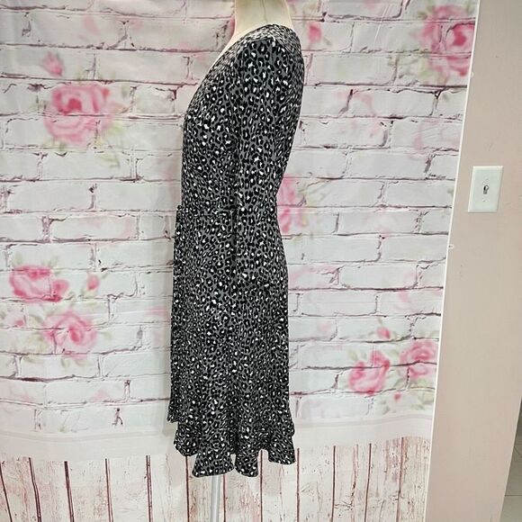 🔥🔥5 for $25🔥🔥 Leota Cheetah Print Wrap Top Tie Waist Slip-On Long Sleeve Dress - Picture 5 of 8